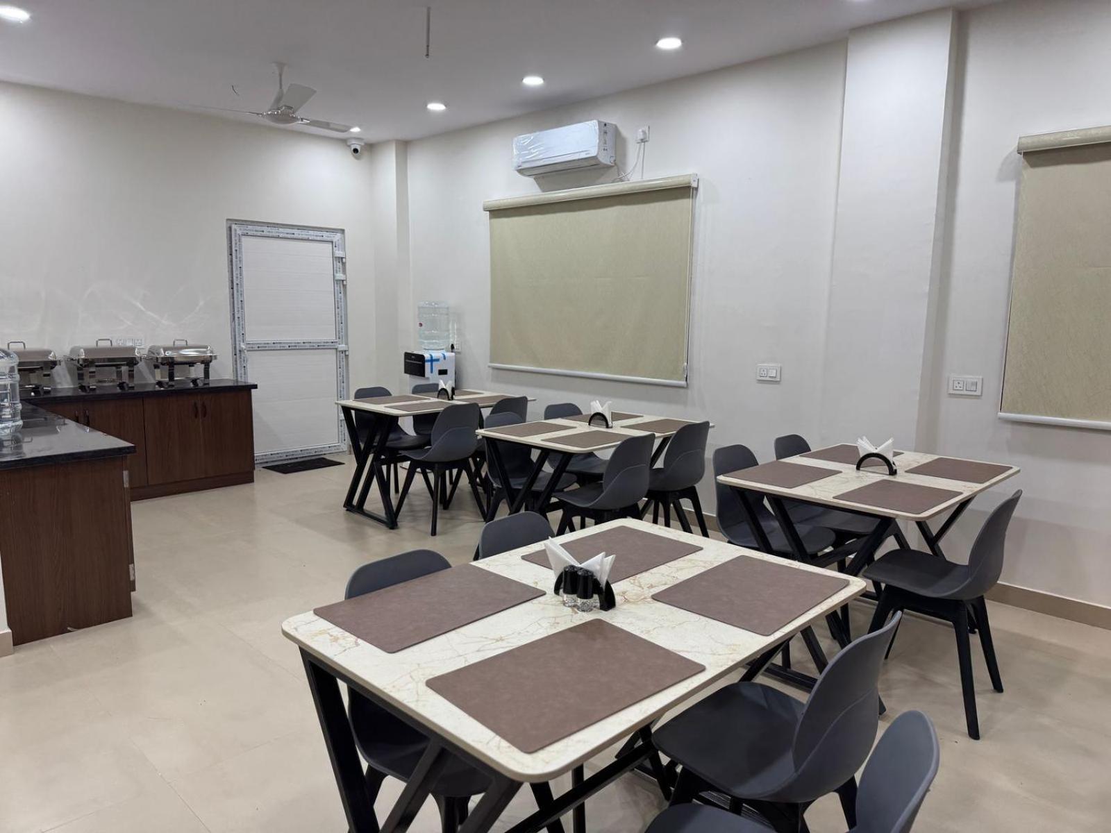 Hotel Apex Inn Hyderabad Airport 外观 照片
